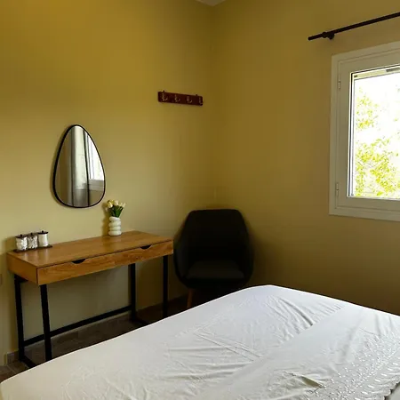 Sellas Retreat * Patras