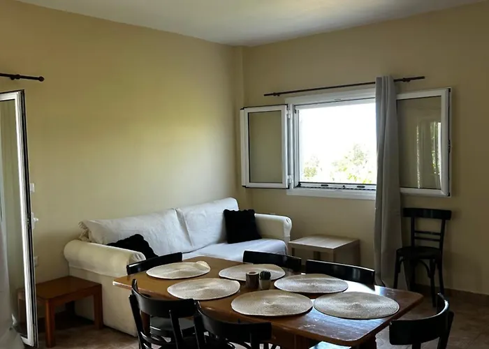 דירה Sellas Retreat